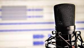 اقوم بتعليق صوتي  باللهجه الفلسطينة والخليجية